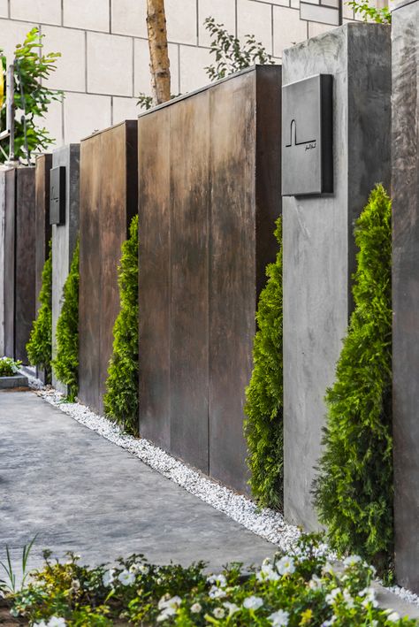 Gallery of Character Café & Gallery / OJAN Design Studio - 16 Pagar Modern, Fence Wall Design, Compound Wall Design, Modern Fence Design, House Fence Design, Boundary Walls, Exterior Wall Design, Walled Garden, Modern Fence