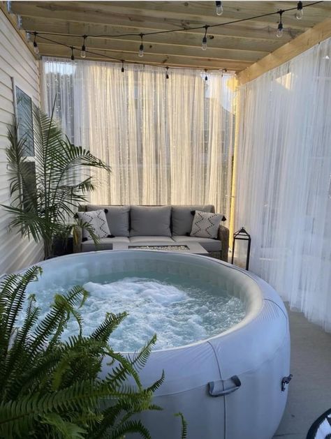 Enclosed Hot Tub Ideas Outdoor Rooms, Hot Tub Basement Ideas, Hot Tub With Tv Ideas Backyard, Blow Up Hot Tub In Shed, Hot Tub In House, Hot Tub In Garage, Garage Hot Tub Ideas, Backyard Inflatable Hot Tub Ideas, Saluspa Hot Tub Ideas