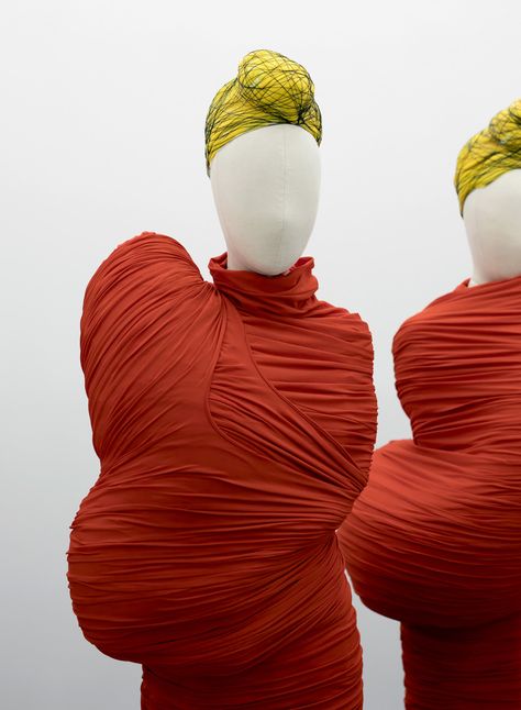 Ms. Kawakubo does not stick to the middle ground, pushing her work beyond form in this Costume Institute exhibition. Rei Kawakubo Comme Des Garcons, Historic Colours, The In Between, Rei Kawakubo, Body Form, Costume Institute, In Between, Mullet Hairstyle, Metropolitan Museum Of Art