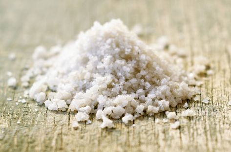 Coarse Salt Versus Table Salt - Which Salt Is Best? Different Salts, Varicose Veins Causes, Coarse Salt, Bbq Rub, Table Salt, Pepper Mill, Large Crystals, Kosher Salt, Cooking And Baking