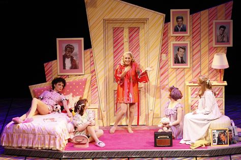 love the set! should think about doing Frenchy's hair like this for the sleepover scene... Grease Play, Grease Broadway, Danny And Sandy, The Pink Ladies, Grease Movie, Grease Is The Word, Grease Musical, Teaching Theatre, Bye Bye Birdie