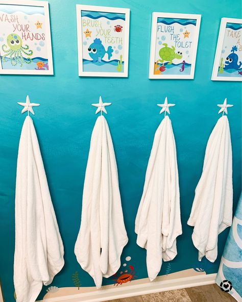 Ocean Theme Bathroom Ideas, Kids Beach Bathroom, Sea Theme Bathroom, Sea Themed Bathroom, Kids Bathroom Themes, Under The Sea Bathroom, Sea Bathroom Decor, Ocean Bathroom Decor, Boys Bathroom Decor