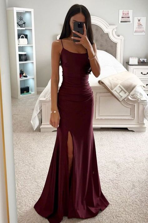 Prom Dress Inspo, Classy Prom, Matric Dance, Prom Inspo, Hoco Dress, Classy Prom Dresses, Smink Inspiration, Stunning Prom Dresses, Prom Dress Inspiration