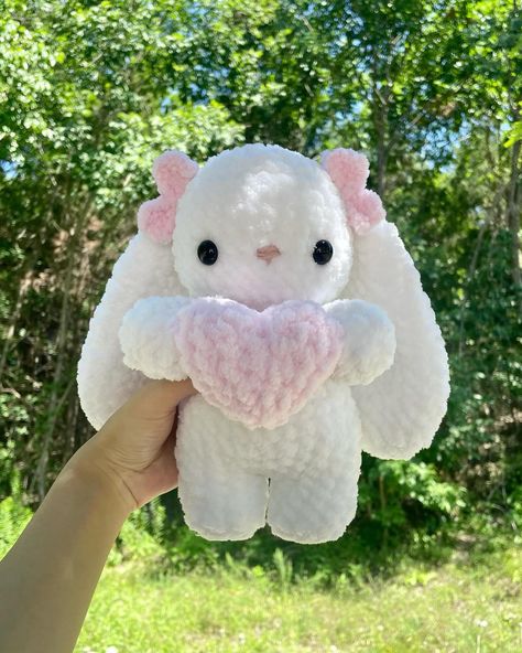 love bunny! available on my etsy (link in bio) ☁️ tags 🏷️ #crochet #crochetersofinstagram #crochetbunny #amigurumi #plushies #plush #crochetplush #crochetplushie #crochetplushies #smallbusiness Halloween Nail Art Ideas, Easy Crochet Animals, Crochet Fairy, Confection Au Crochet, Crochet T Shirts, Handmade Crochet Bags, Crochet Business, Crochet Design Pattern, Kawaii Crochet