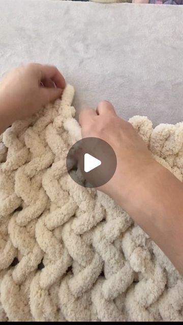 How To Finger Knit A Chunky Blanket, Crocheting Chunky Blankets, Chunky Yarn Finger Crochet, How To Make Yarn Blankets By Hand, How To Finish Off A Chunky Knit Blanket, Hand Yarn Blanket Arm Knitting, Crochet Big Yarn Chunky Blanket, Knit Blankets Chunky, Chunky Blanket Hand Knitting