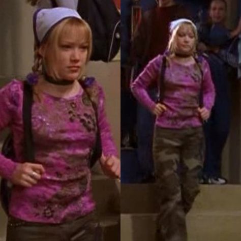 Lizzy Mcguire Iconic Outfits, Edna Costume, Lizzie Mcguire Outfits, Tropical 2000s, Movie Fits, Disney Core, 2000s Disney, 90s Early 2000s Fashion, 2025 Style