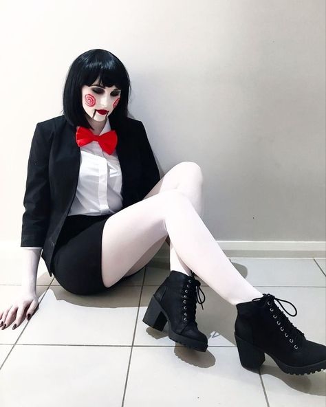 Black Halloween Costume Ideas Women, Lady Jigsaw Costume, Jigsaw Outfit Halloween, Halloween Jigsaw Costume, Ghoul Costume Women, Short Black Hair Halloween Costume Ideas, Jigsaw Cosplay Female, Woman Jigsaw Costume, Hollowing Costumes Ideas