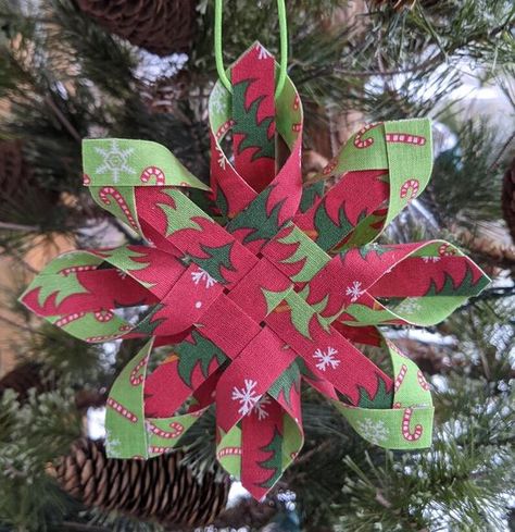 Scandinavian Star Ornament, Prairie Point Star Ornament, Christmas Church Crafts, Scandinavian Star, Norway Christmas, Scandinavian Christmas Ornaments, Creative Ideas To Make, Paper Christmas Ornaments, Angel Crafts