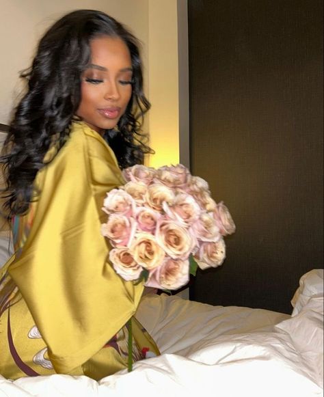 Luxury Lifestyle Women, Black Femininity, Grown Women, Luxury Lifestyle Dreams, Girls World, Bouquet Of Flowers, Feminine Aesthetic, Pretty Selfies, Girly Girl