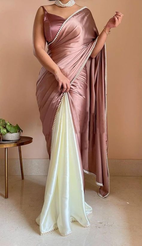 #Elegant saree look #saree look #simple saree look #greensaree ideas #elegant saree look for wedding #saree for girls farewell #saree for girls farewell fashion styles #saree for wedding function #saree blouse ideas Sarees For Girls, Simple Saree Designs, Fashionable Saree Blouse Designs, Fancy Sarees Party Wear, Traditional Indian Dress, Simple Sarees, Half Saree Designs, Long Dress Design, Saree Designs Party Wear