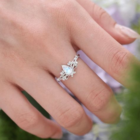 Nature Inspired Engagement Rings Silver, Bff Rings, Cute Engagement Rings, Moonstone Engagement Ring, Silver Wedding Rings, Shop Engagement Rings, Moonstone Ring, Engagement Ring Wedding Band, White Ring