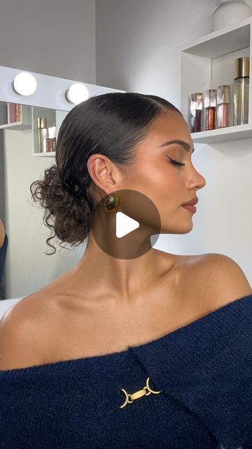 Olivia 🧡 Curls, Beauty, Fashion on Instagram: "This low curly bun is perfect for any formal event ✨👌🏽 Products used: As I Am Rosemary Spray Water Bread Hair Gel  Cantu Avocado Hydrating Gel #curls #curlyhair #hairstyle #curlyinspo #bun #updo #tutorial" Formal Buns For Curly Hair, Gel Back Bun, Cute Updo Curly Hair, Pinned Back Curly Hair, 3b Updo Hairstyles, Blow Dried Bun Natural Hair, Curly Bun Hairstyles Wedding, Low Bun Hoco Hairstyles, Natural Hair Gel Styles