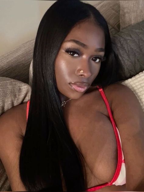 Dark Skin Aesthetic, Pretty Dark Skin, Makeup Black Women, Dark Skin Beauty, Cute Makeup Looks, Face Card, Long Black Hair, Dark Skin Makeup, Dark Skin Women