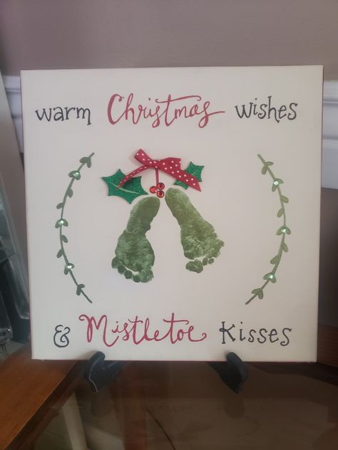 Baby's first Christmas keepsake! Warm Christmas Wishes & Mistletoe Kisses! Christmas Wishes And Mistletoe Kisses, Mistletoe Handprint Craft, Mistletoe Crafts For Toddlers, Miseltoe Crafts For Kids, Nicu Christmas Crafts, Misotoes Christmas, Mistletoes Craft, Baby Mistletoes, Mistletoe Quotes