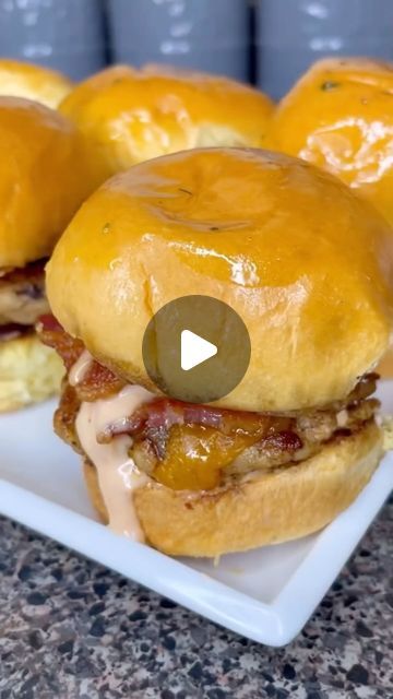 Ground Chicken Sliders Recipes, Ground Chicken Sliders, Ground Chicken Burgers Recipe, Ground Chicken Butter Chicken, Ground Chicken Mcchicken, Spicy Ground Chicken Burgers, Chicken Sliders, Old Bay, Ground Chicken