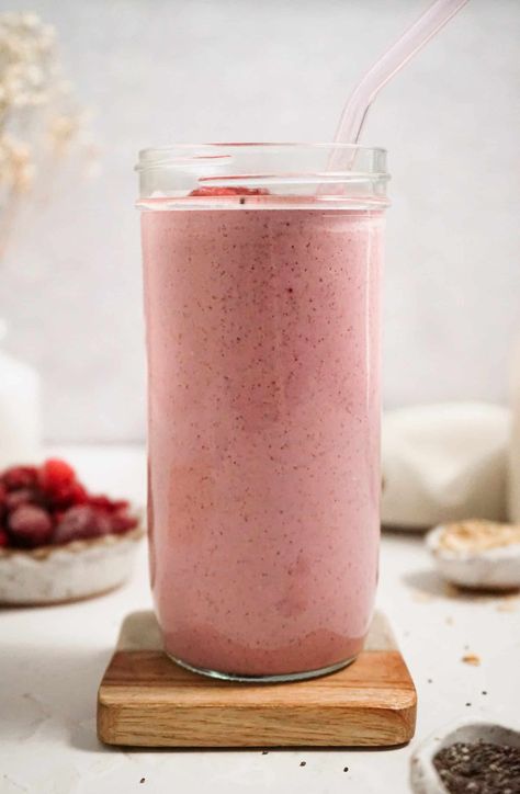 Fiber Rich Smoothie, Fiber Smoothie Recipes, Fruit Protein Shakes, High Fiber Smoothies, Fiber Smoothie, Low Carb Oatmeal, Low Carb Protein Shakes, High Fiber Low Carb, High Fiber Fruits