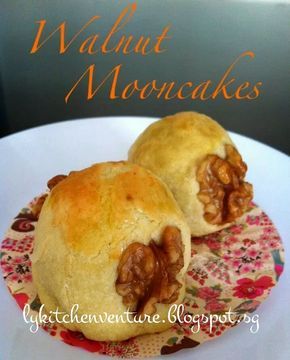 LY's Kitchen Ventures: Walnut Mooncake (aka Shanghai Mooncake) Celebration Recipes, Mooncake Recipe, Mooncake Festival, Moon Cakes, Asian Sweets, Singapore Food, Chinese Recipes, Asian Desserts, Chinese Cooking