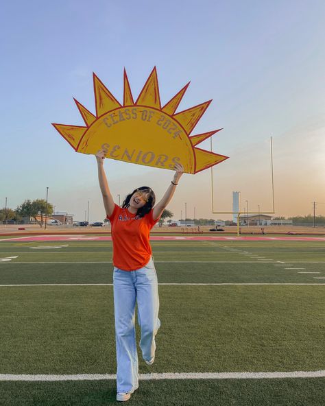 Senior Year Events Ideas, Senior Campaign Posters, Prom Planning Ideas, Senior Year Sunrise, Asb Activities High School, Senior Year Poster Ideas, Senior Sunrise Picture Ideas, Senior School Activities, Senior Sunset Activities