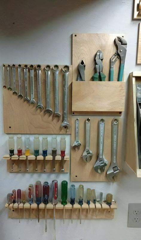 Diy Tools Storage Ideas, Mechanic Storage Ideas, New Tools Garage, Garage Storage Wall Ideas, Wall Tool Storage Ideas, Workshop Wall Ideas, Milk Crates Garage Storage, Long Lumber Storage, Diy Wood Tool Storage