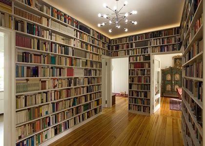 Library Nook Amazing Interiors, Study Hall, Toronto Houses, Bookshelf Inspiration, Paint Wallpaper, Library Inspiration, Beautiful Library, Door Frames, Home Library Design