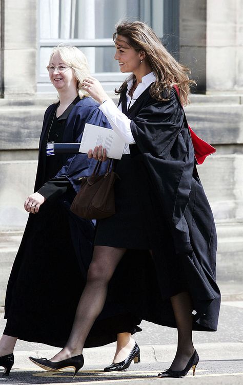 ST ANDREWS, SCOTLAND - JUNE 23: New graduate Kate Middleton, the girlfriend of Prince William, wears a traditional gown to the graduation ceremony at St Andrew's University to collect her degree in St Andrew's on June 23, 2005, England. (Photo by Tim Graham/Getty Images) Oxford Graduation Gown, Graduation Gown Outfit, Academic Robes, University Of St Andrews, Traditional Gown, Traditional Gowns, Princess Katherine, Photos Of Prince, Kate And Meghan