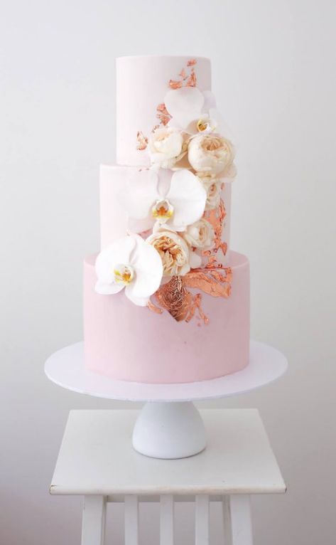 Cake With Orchids, Blush Wedding Cakes, Pink And White Wedding, Sweet Bakes, Wedding Cake Ombre, Creative Wedding Cakes, Wedding Cake Roses, Floral Wedding Cake, Pink Wedding Cake