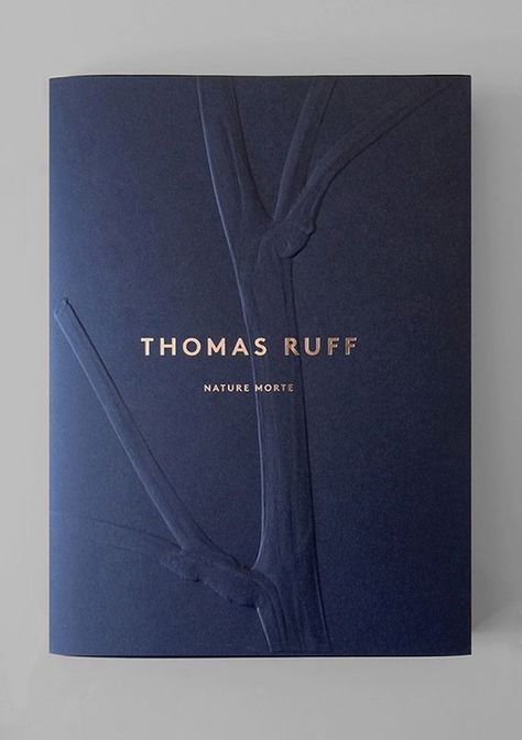 Luxury Brochure, Buch Design, 타이포그래피 포스터 디자인, Presentation Folder, Folder Design, 카드 디자인, Design Editorial, Brochure Cover, Publication Design