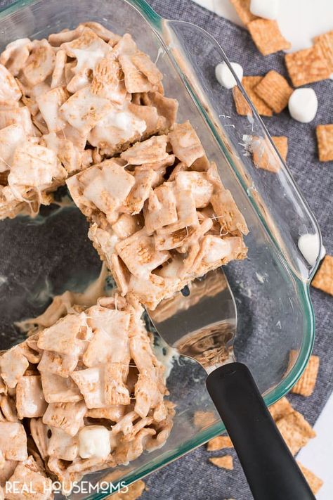 Cinnamon Toast Crunch Bars, Crunch Bars, Crunch Recipe, Cereal Treats, Cinnamon Toast Crunch, Cinnamon Toast, Rice Crispy Treats, Crispy Treats, Rice Krispie Treats