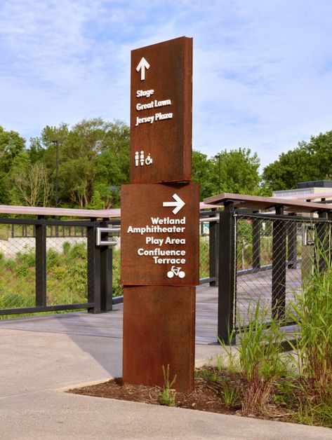 Directional Signage Design Ideas, Wayfinding Signage Outdoor, Parking Signage Design, Park Signage Design, Vertical Typography, Totem Signage, Freestanding Signage, Monument Signage, Bruce Mau Design