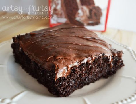 Perfect Chocolate Cake - from a cake mix! Add extra egg, substitute milk and butter for water and oil Chocolate Box Cake, Chocolate Cake Mix Recipes, Sour Cream Chocolate Cake, Cookies Cupcake, Perfect Chocolate Cake, Chocolate Poke Cake, Cake Mix Desserts, Devils Food Cake Mix Recipe, Poke Cake Recipes