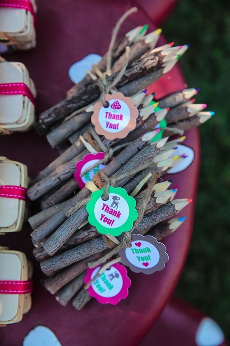 Natural Birthday Party, Camping Party Favors, Enchanted Forest Birthday, Woodland Fairy Party, Woodland Party Theme, Forest Birthday Party, Enchanted Forest Party, Nature Party, Forest Birthday