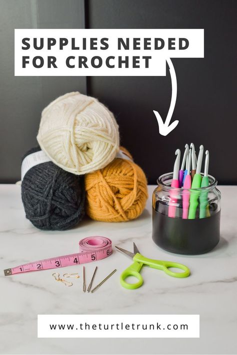 Photo of the supplies needed for crochet. Supplies pictured include yarn, crochet hooks, scissors, yarn needles, a tape measure, and stitch markers. Crochet 101 Learning, Crochet Supplies Storage, Learn Crochet Beginner, Learning To Crochet, Visual Learner, Crochet 101, Crochet Best, Crochet Cushion Cover, Crochet Tools