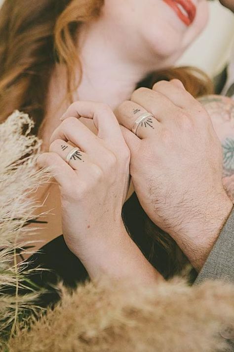 Finger Tattoo Idea, Matching Tattoo Idea, Wedding Ring Finger Tattoos, Ring Tattoo Ideas, Ring Finger Tattoo, Ring Tattoo Designs, Finger Tattoos For Couples, Wedding Band Tattoo, Tattoo Wedding