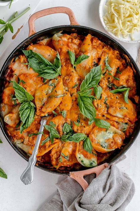 Stuffed Shells with Vodka Sauce & Ground Beef Vodka Stuffed Shells, Vodka Sauce Stuffed Shells, Stuffed Shells With Vodka Sauce, Giant Stuffed Shells, Ground Beef Stuffed Shells, Jumbo Shell Recipes, Stuffed Shells Beef, Sausage Stuffed Shells, Creamy Vodka Sauce