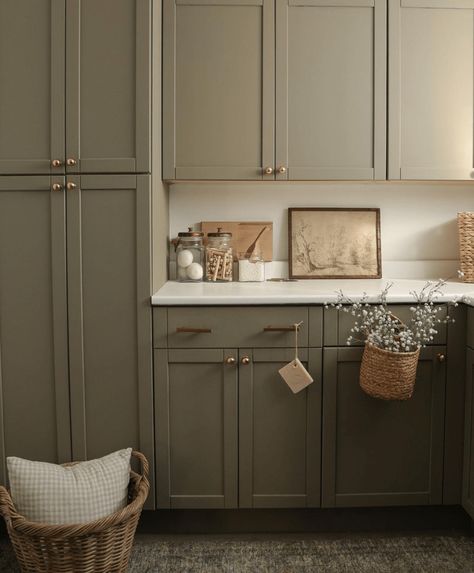 Instagram Saves: Kitchen Cabinet Colour Inspiration - Making it in the Mountains Kitchen With Color, Kitchen Cabinet Colours, Cabinet Color Ideas, Kitchen Cabinet Color, Taupe Kitchen, Kitchen Cabinet Color Ideas, Painted Kitchen Cabinets Colors, Best Kitchen Cabinets, Green Kitchen Cabinets