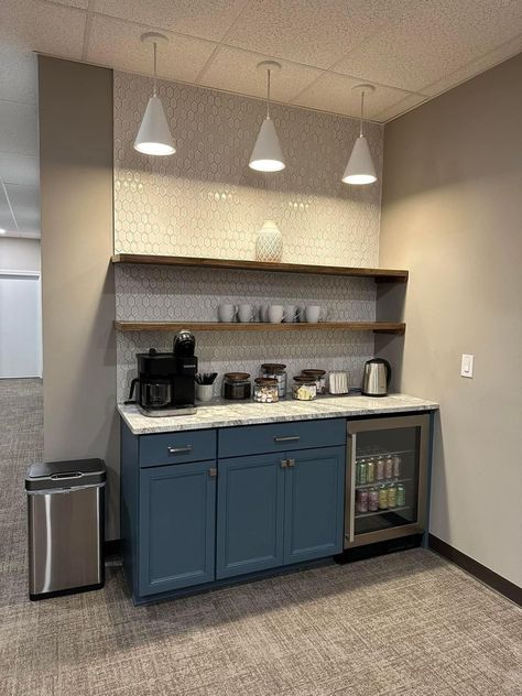 Kitchen In Office Space, Waiting Area Coffee Bar, Office Pantry Ideas Small Spaces, Basement Snack Area, Office Break Room Ideas Kitchens, Employee Breakroom Ideas, Conference Room Coffee Station, Coffee Station In Office, Small Office Kitchen Break Room