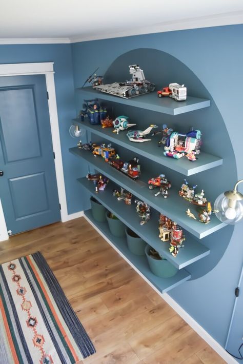 Young Boy Bedroom Design, Lego Display Ideas Shelves, Lego Inspired Bedroom, Lego Organizer, Lego Bedroom, Boys Bedroom Makeover, Big Boy Bedrooms, Organizer Ideas, Big Kids Room