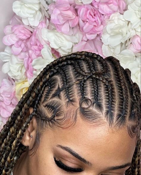 Beads Braids, Hair Braid Designs, Curls Braids, Cornrows Natural Hair, Women Braids, Feed In Braids Hairstyles, Goddess Braids Hairstyles, Quick Natural Hair Styles, Box Braids Hairstyles For Black Women