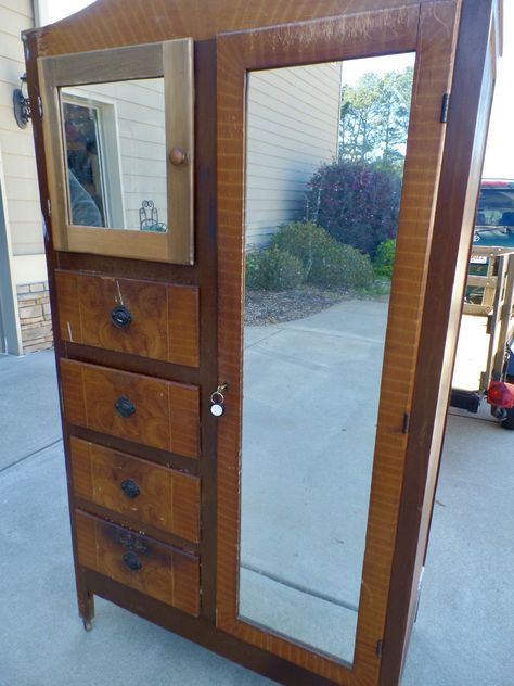 Diy Old Wardrobe Makeover, Antique Armoire Makeover Paint, Restored Wardrobe, Repurposed Chifferobe, Repurposed Wardrobe Ideas, Painting Armoire Ideas, Painted Amoire Ideas, Antique Chifferobe Makeover, Refinished Wardrobe