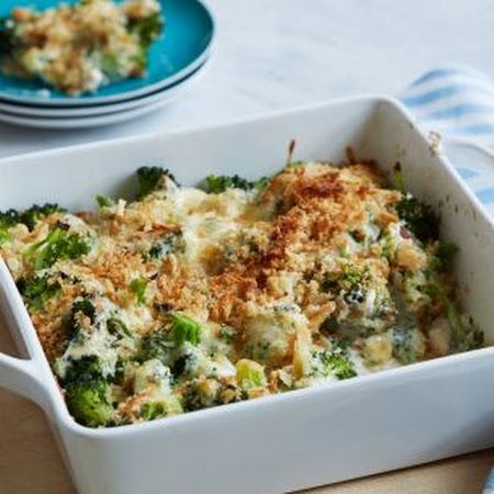 Broccoli Gratin (Ina Garten) Broccoli Au Gratin Recipe, Broccoli Au Gratin, Best Broccoli Recipe, Broccoli Gratin, Cauliflower Gratin, Holiday Sides, Vegetarian Foods, Vegetable Casserole, Broccoli Cheese