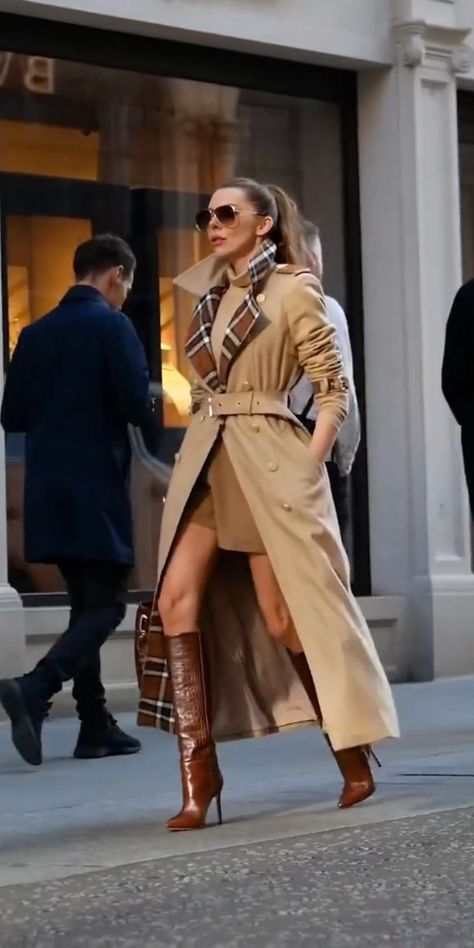 Winter Trench Coat Outfit, Winter Trench, Trench Coat Outfit, Stylish Winter Outfits, Winter Fashion Outfits Casual, Winter Trench Coat, Coat Outfit, Clipuri Video, Perfect Foundation