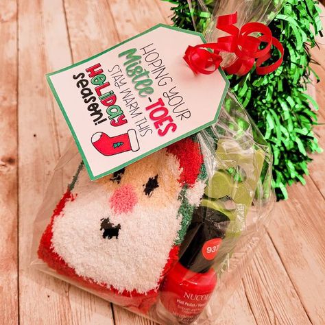 Diy Christmas Gifts Fuzzy Socks, You Been Socked Christmas, Fuzzy Socks Christmas Gift Tag, Elf On The Shelf Socks Gift, Small Gift Bags For Christmas, Sock Teacher Christmas Gift, Teacher Socks Christmas Gifts, How To Gift Socks For Christmas, Sock Wrapping Gift Ideas