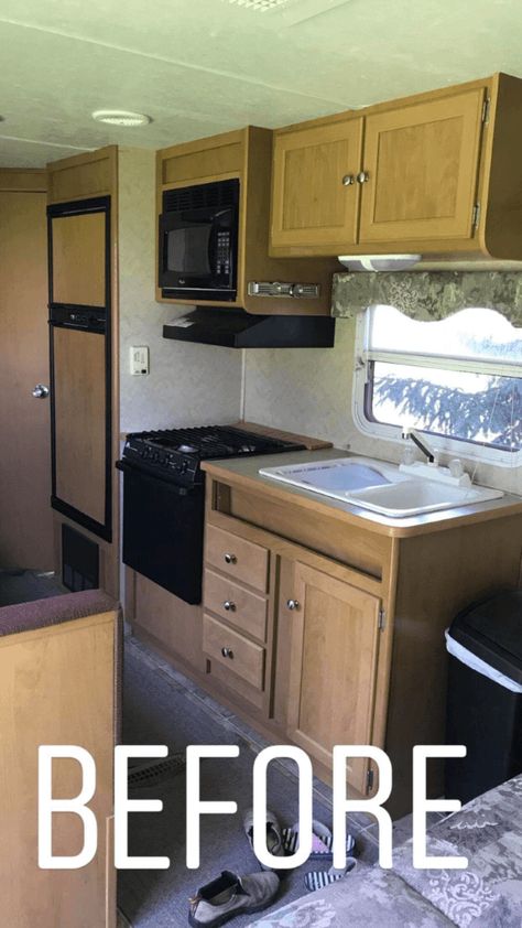 MY $500 CAMPER REMODEL THAT I DID ALL BY MYSELF – Proverbs 31 Girl Rangement Caravaning, Rv Interior Remodel, Camper Trailer Remodel, Vintage Camper Remodel, Travel Trailer Camping, Diy Camper Remodel, Rv Kitchen, Beach Necessities, Travel Trailer Remodel