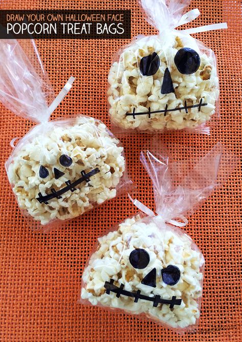 Popcorn Diy, Halloween Popcorn, Dekorasi Halloween, Popcorn Treats, Fest Temaer, Halloween Fest, Labu Halloween, Halloween Sweets, Easy Halloween Decorations