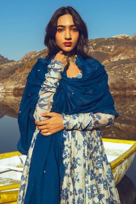 Buy Blue Anarkali Malai Chanderi Dupatta Mul Cotton V Neck With For Women by Paulmi and Harsh Online at Aza Fashions. Paulmi And Harsh, Chanderi Anarkali, Anarkali With Dupatta, Blue Anarkali, Chanderi Dupatta, Printed Anarkali, Anarkali Dress Pattern, Indigo Prints, Traditional Indian Dress