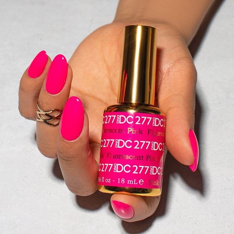 DND Gel on Instagram: “This shade lives up to its name: #FluorescentPink DC277 is a visible, radiant, neon hot pink that emits major summer vibes ☀️ #NeonFling…” Hot Pink Gel Nails, Neon Coral Nails, Dnd Gel Nail Polish, Dnd Nail Polish, Bright Pink Nails, Neon Nail Polish, Gel Nail Polish Colors, Hot Pink Nails, Gel Nail Colors