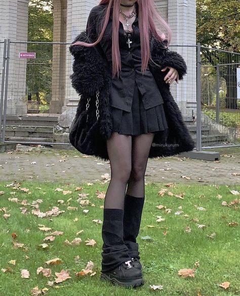 Soft Winter Outfits Aesthetic, Layered Gothic Outfits, Aesthetic Goth Clothes, Black Skirt Goth Outfit, Cottagecore Black Outfit, Anglo Gothic Aesthetic Outfit, Goth Outfit With Skirt, Dark Gothic Outfit, Rainy Goth Outfit