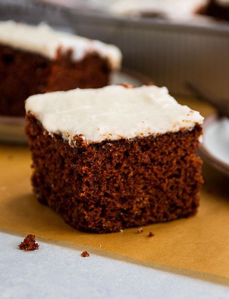 Easy Apple Butter Spice Cake - Have extra homemade apple butter, and don’t know what to do with it? Try our easy apple butter cake! One of our favorite fall recipes, perfect for cupcakes. Use homemade apple butter or grab some applesauce, and top it off with our creamy maple fudge frosting. An easy frosting recipe and moist cake made from scratch! Easy Frosting Recipe, Easy Apple Butter, Apple Butter Cake, Maple Fudge, Slow Cooker Apple Butter, Paleo Cake, Apple Butter Recipe, Homemade Apple Butter, Easy Frosting