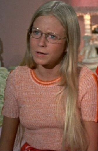 Eve Plumb, Maureen Mccormick, The Brady Bunch, Classic Tv, Body Measurements, Dive In, The Good, Tv Shows, Tumblr