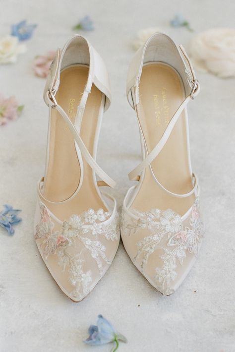 Butterfly Shoes, Claire Pettibone, Dr Shoes, Wedding Shoes Bride, Bridal Heels, Wedding Shoes Heels, Fancy Shoes, Shoes Wedding, Bridal Fashion Week